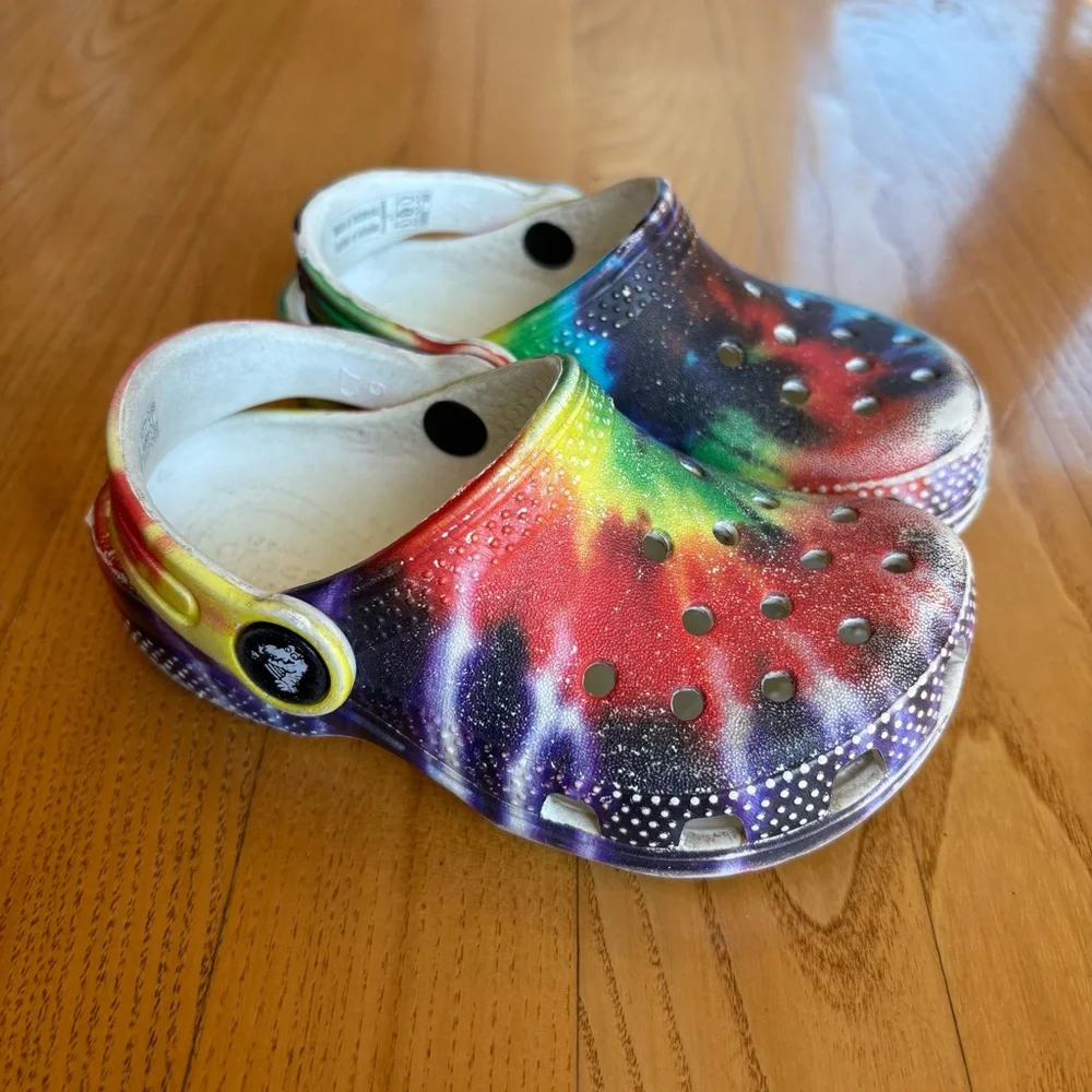 Crocs Classic Tie Dye Clogs Shoes Rainbow Slip On 205451 Kids Girls Gn 7 Toddler